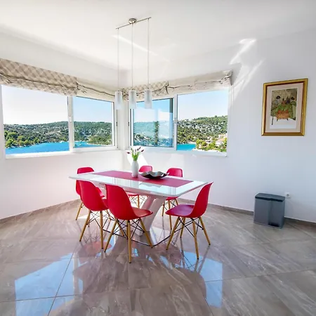 Babic Apartman Sevid